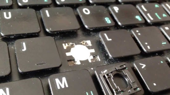 Lỗi bàn phím laptop - thay bàn phím laptop dell vostro 4470 ở đâu uy tín?