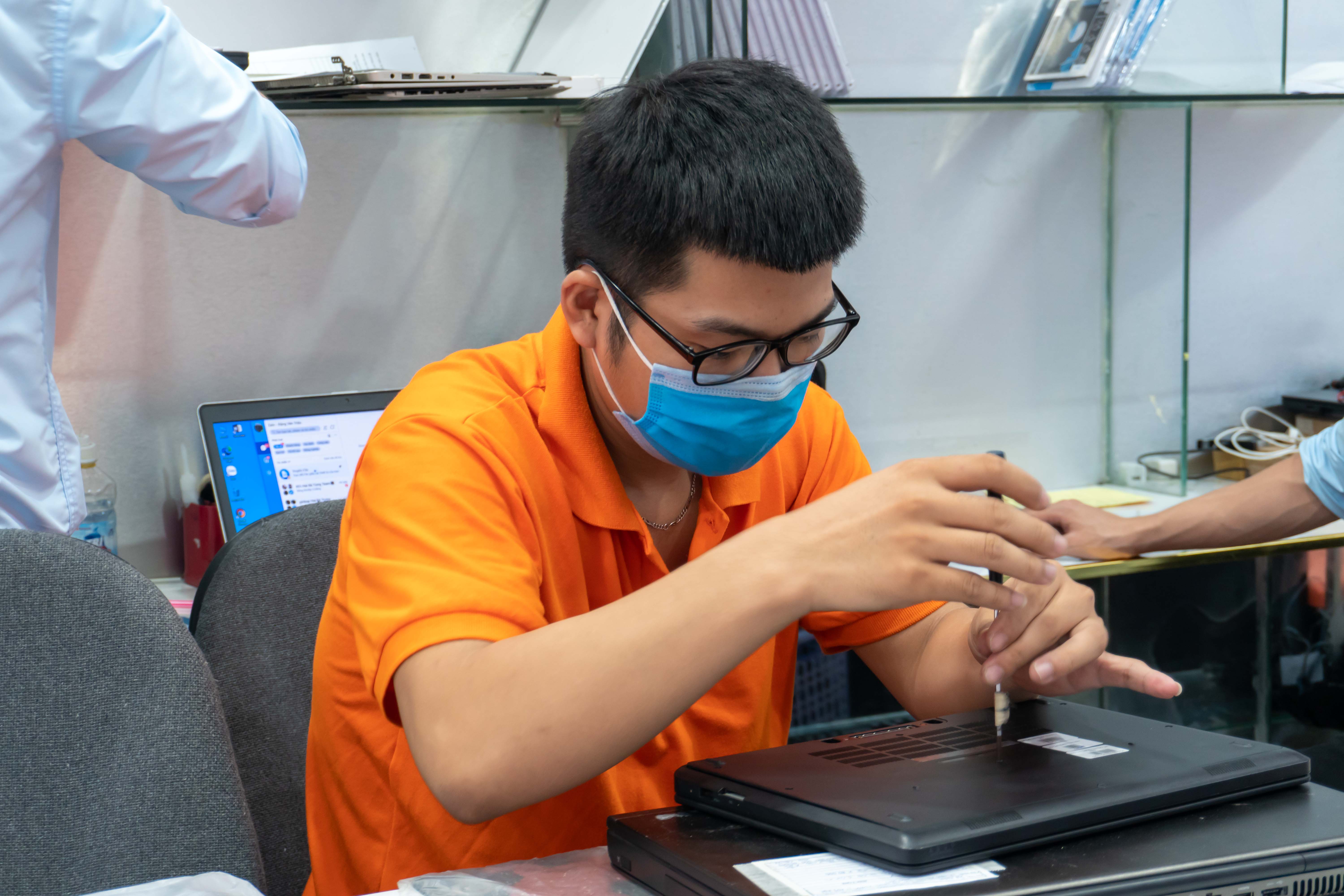 Địa chỉ sửa chữa laptop lấy liền uy tín, giá tốt tại Hà Nội