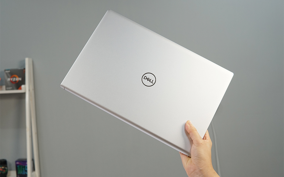 Sưu tầm những mẫu laptop Dell 14 inch gọn nhẹ, cấu hình khoẻ có giá chỉ từ 6 triệu