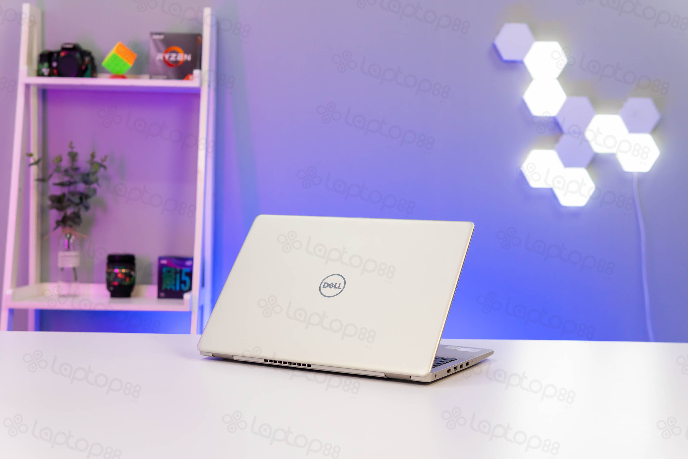 Những mẫu laptop Dell cho sinh viên ngoài đẹp trong khỏe có giá rẻ nhất 