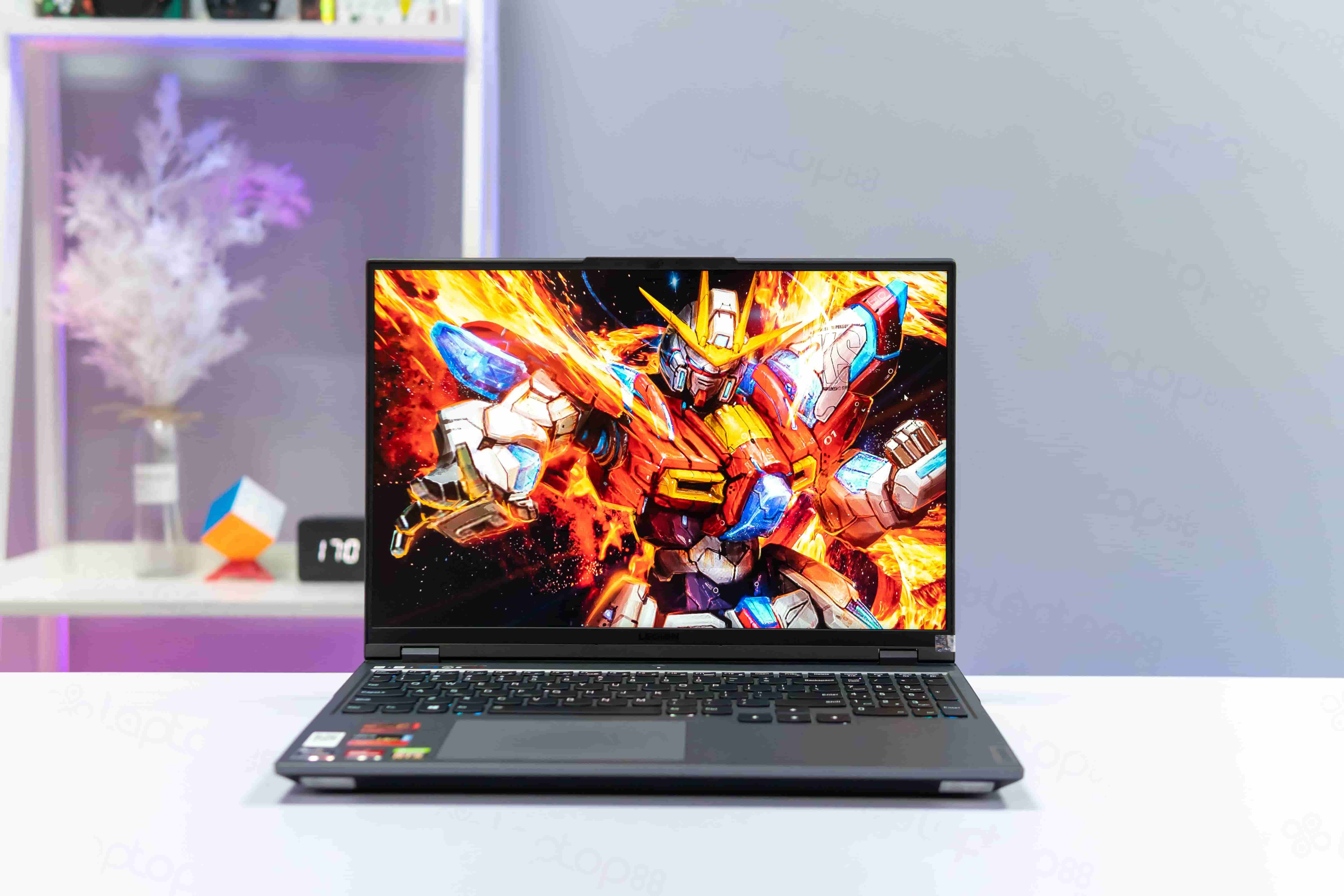Laptop gaming 4K có đáng mua? 