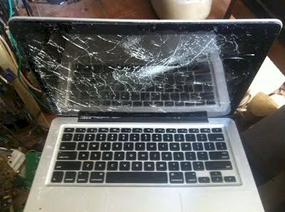 Màn hình máy tính bị bể sửa làm sao?