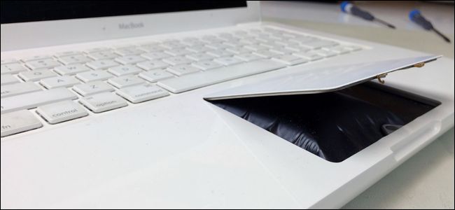 Pin laptop bị phồng? Nguyên nhân và cách khắc phục nhanh nhất