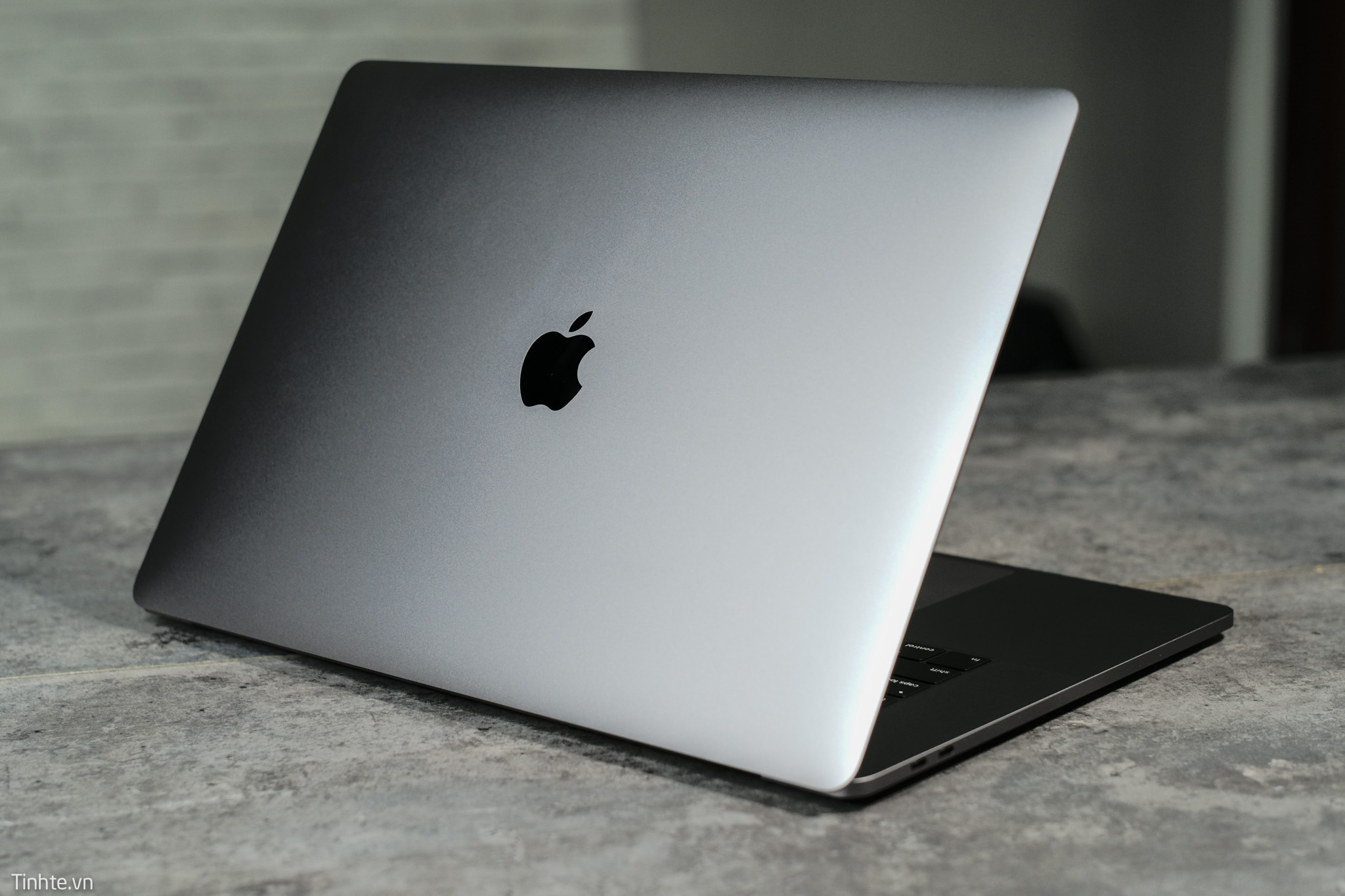 Đánh giá tổng thể Macbook 2017 15 inch năm 2025