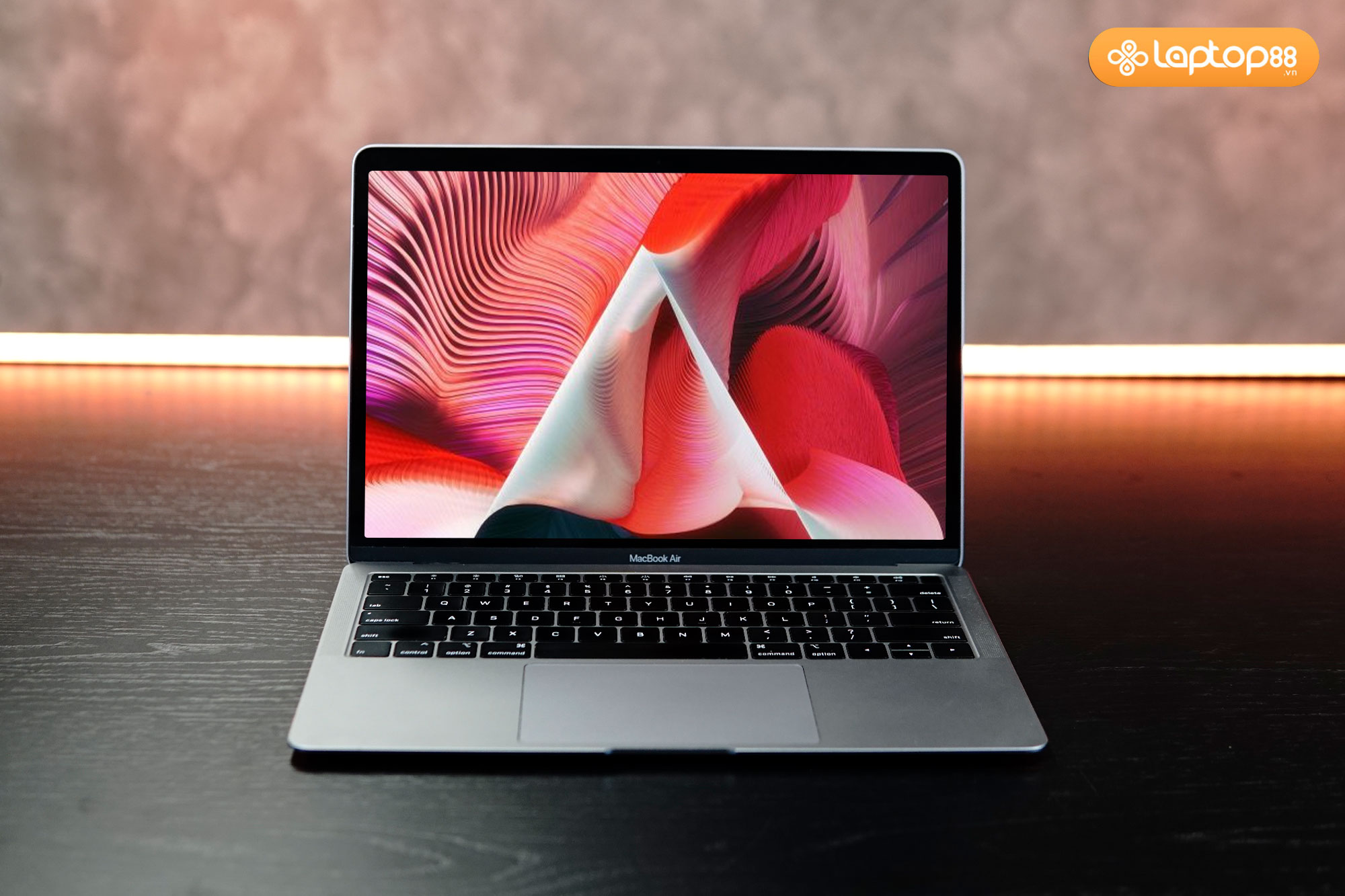 Năm 2025 rồi nhưng Macbook 2018 vẫn chưa hết hot. Lý do là gì?