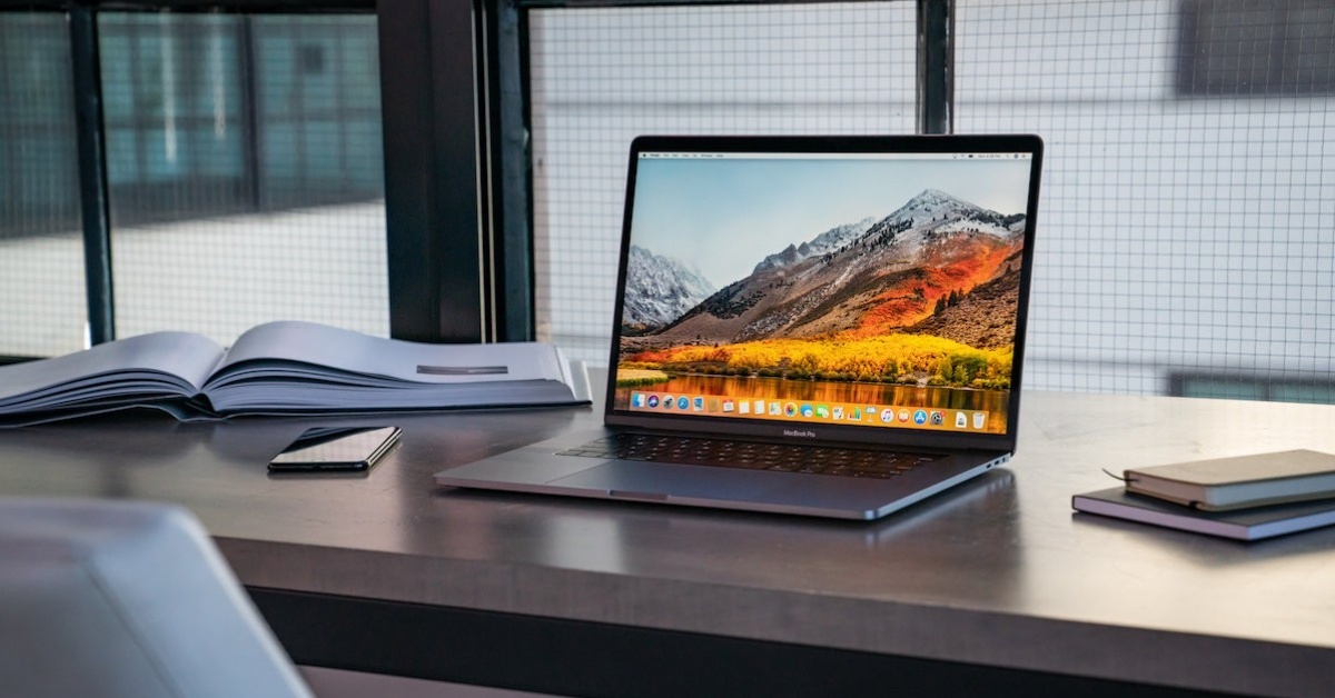 MacBook Pro i9: Cỗ máy Intel từng khiến giới sáng tạo “phát cuồng”!