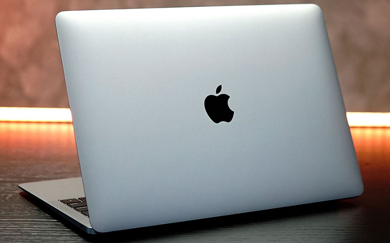 Macbook màu Silver có thực sự đáng mua? Ai nên chọn Macbook Silver theo phong thủy?