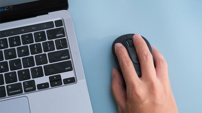 MacBook xài chuột thường được không? Hướng dẫn kết nối chi tiết