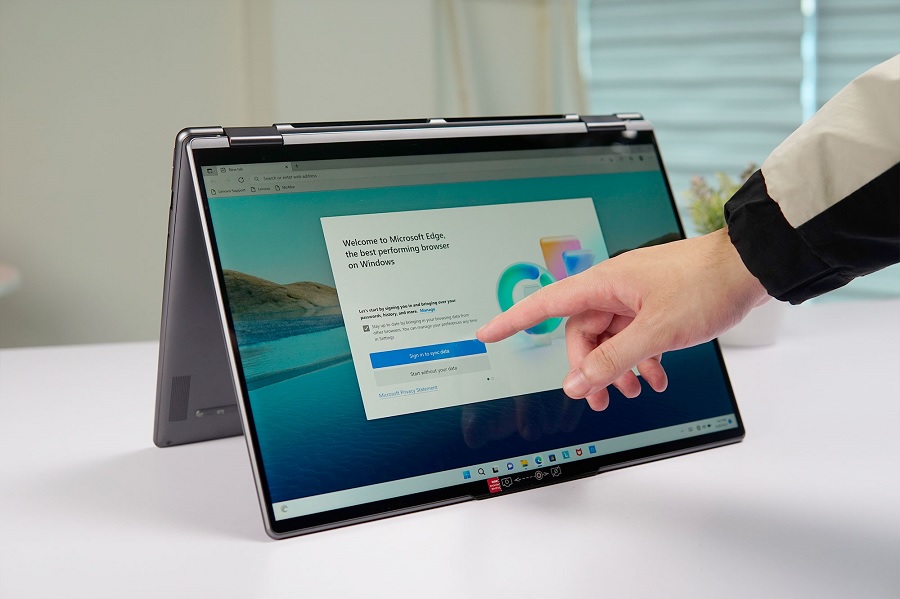 Top 5 laptop pin trâu nhất đáng sở hữu trong năm 2026