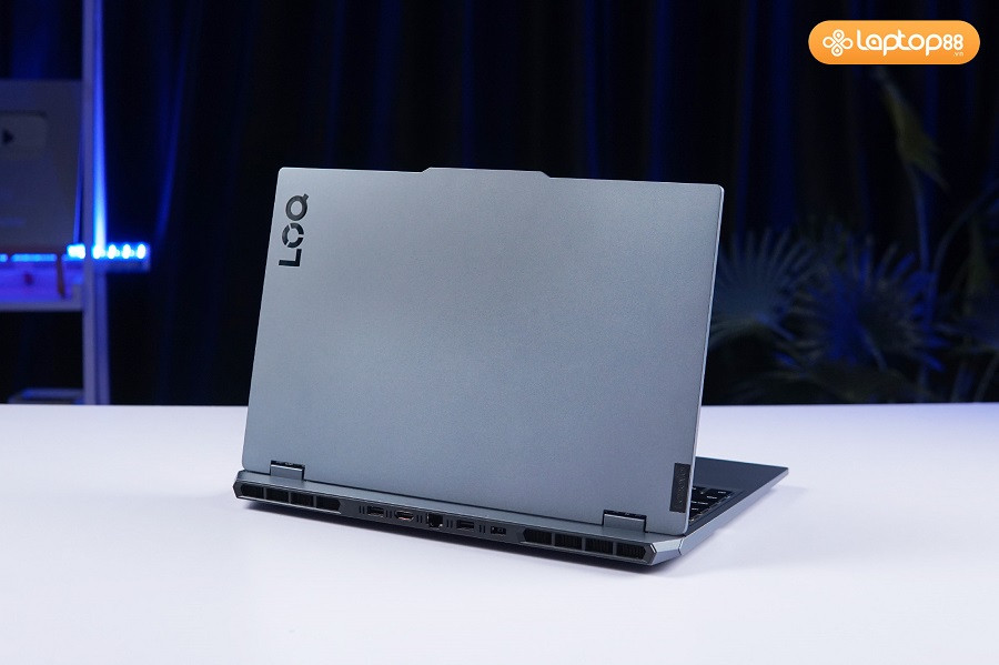 Năm 2026, nên chọn Lenovo LOQ 2025 hay thêm tiền lên đời máy mới?